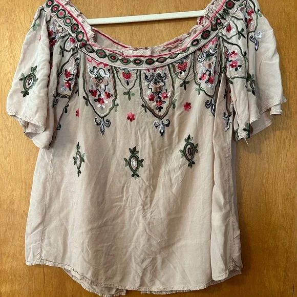 Democracy Cream Embroidered Flutter Sleeve Blouse - Picture 1 of 5